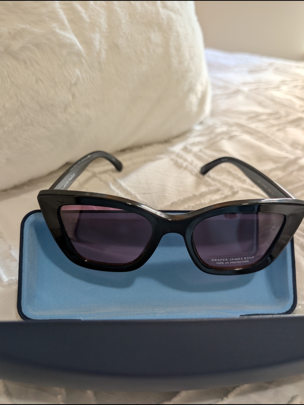 Draper James Black Cat-Eye Sunglasses with Pink Lenses - Picture 6 of 10
